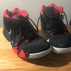 Kyrie 4
